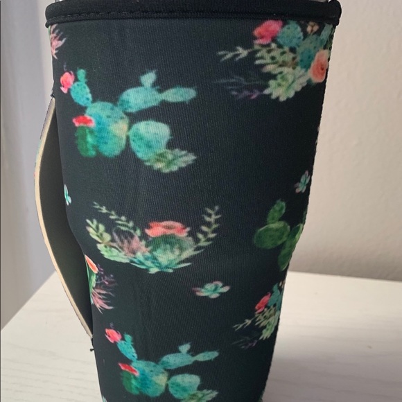 NEW‼️ 30oz tumbler McDonald's koozie handles 🌴 - Picture 2 of 8